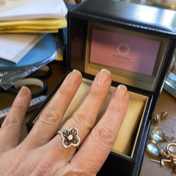 EUC Sterling Silver and Cubic Zirconia Flower ring size 9 - Picture 5 of 5